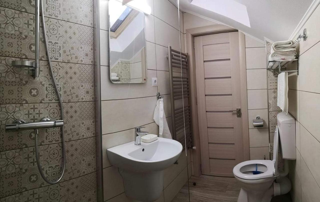 Casa Cizi Hotel Călimăneşti Exterior foto